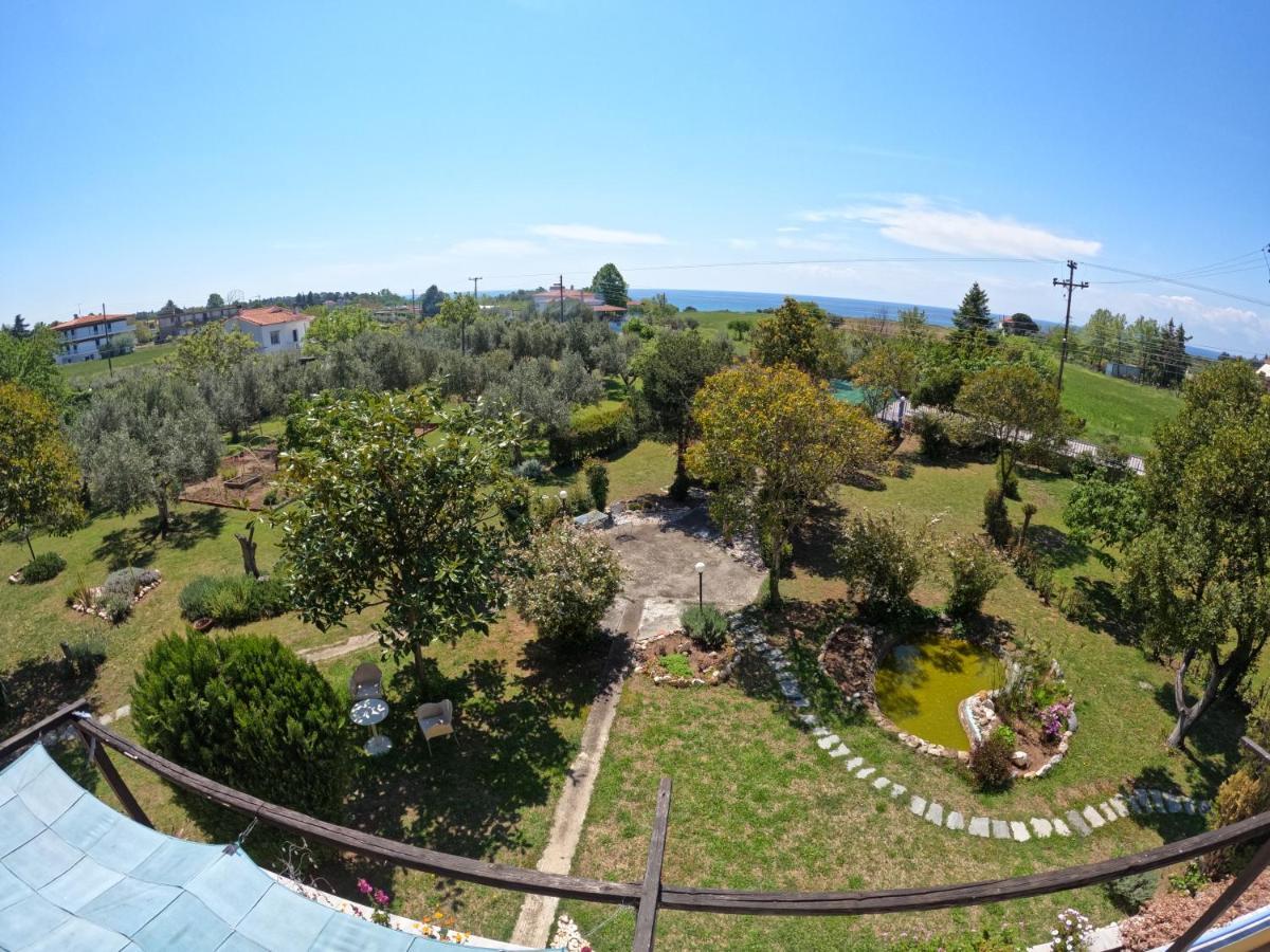 Pond And Pines, By Nice House By The Sea! Epanomi Esterno foto